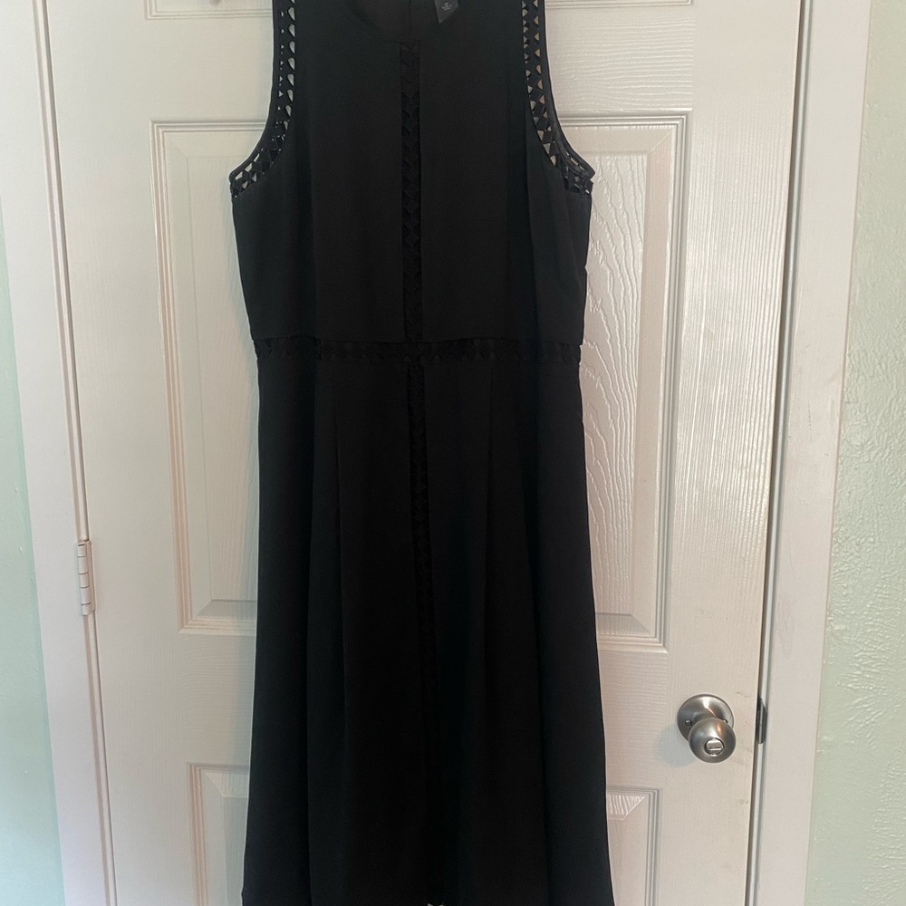 Ann Taylor Black Sleeveless Dress